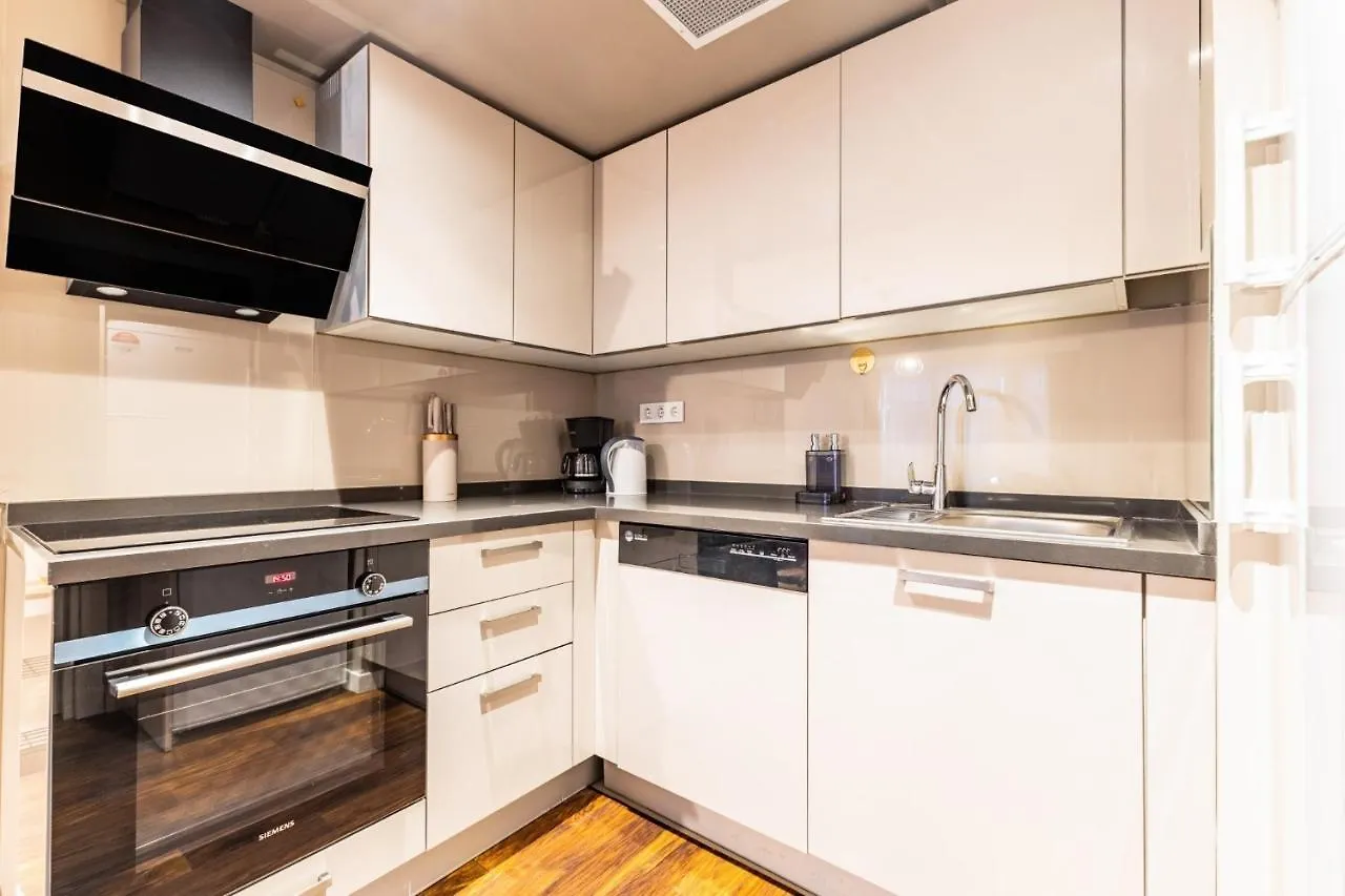 Chic And Convenient Flat In Kagithane Istanbul Apartment